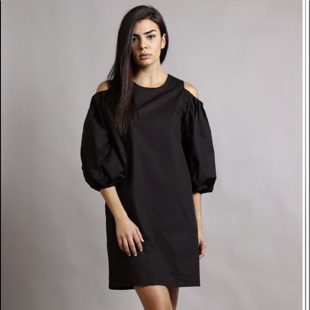 Style Mafia Black Cold Shoulder Dress Size Medium